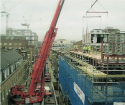 Crane lift