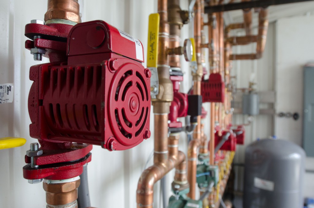 Traditional maintenance methods rely heavilty on scheduled checks or reactive repairs once issues become visible